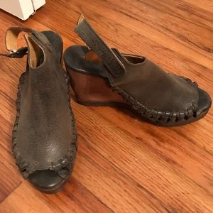 Very Volatile Peep Toe Wedges